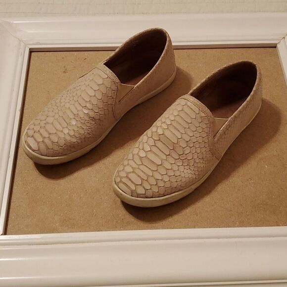Joie cream snakeskin pattern slip on loafers size 5 - Picture 5 of 7